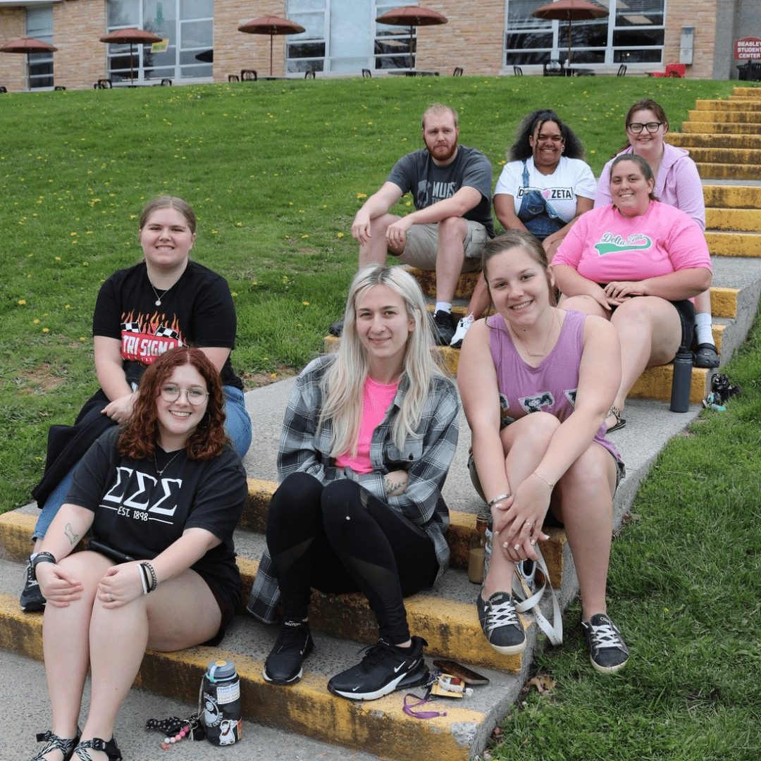 Members of the sororities Delta Zeta and Sigma Sigma Sigma at Concord University